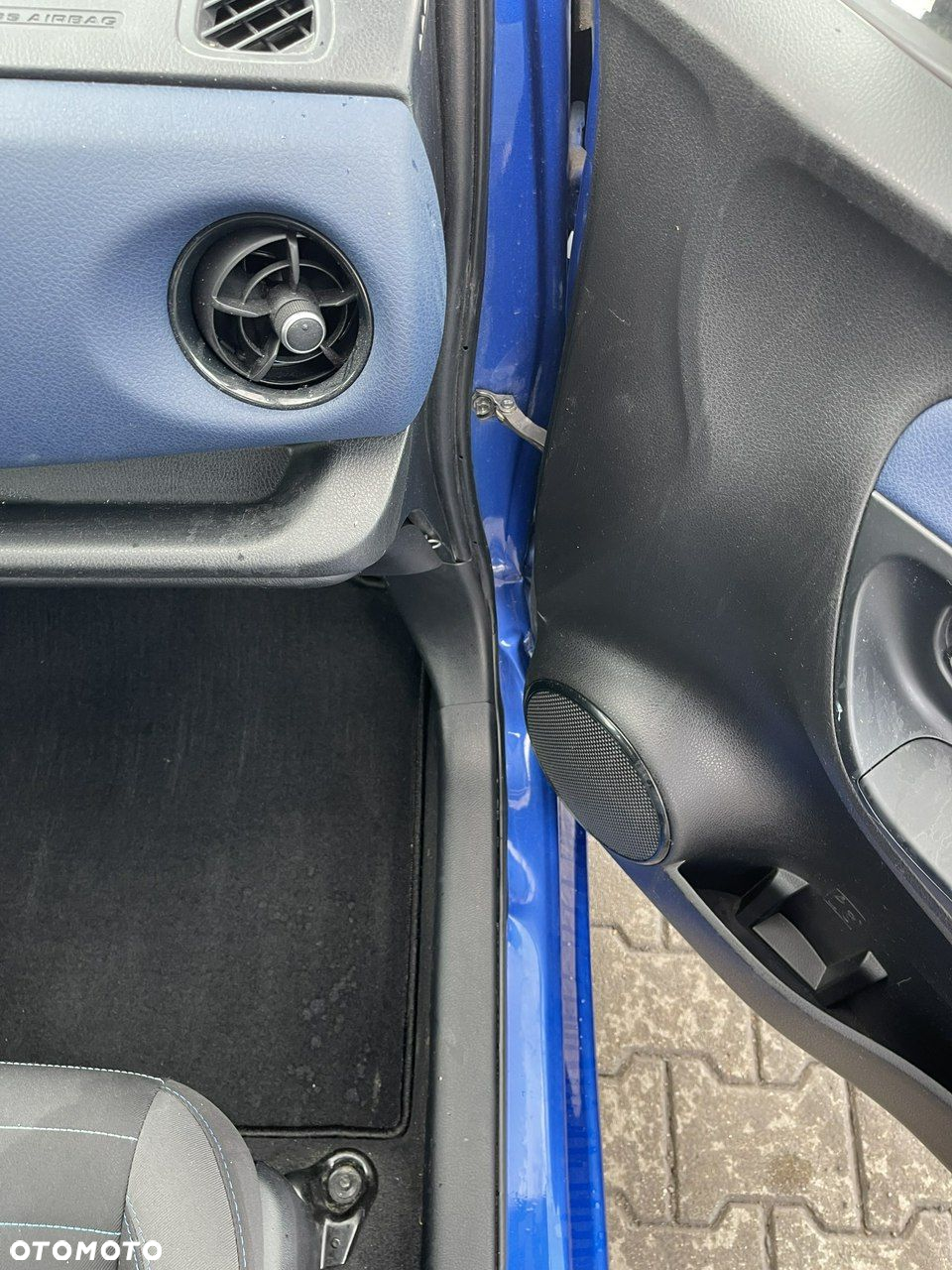 Toyota Yaris 1.5 Premium - 4