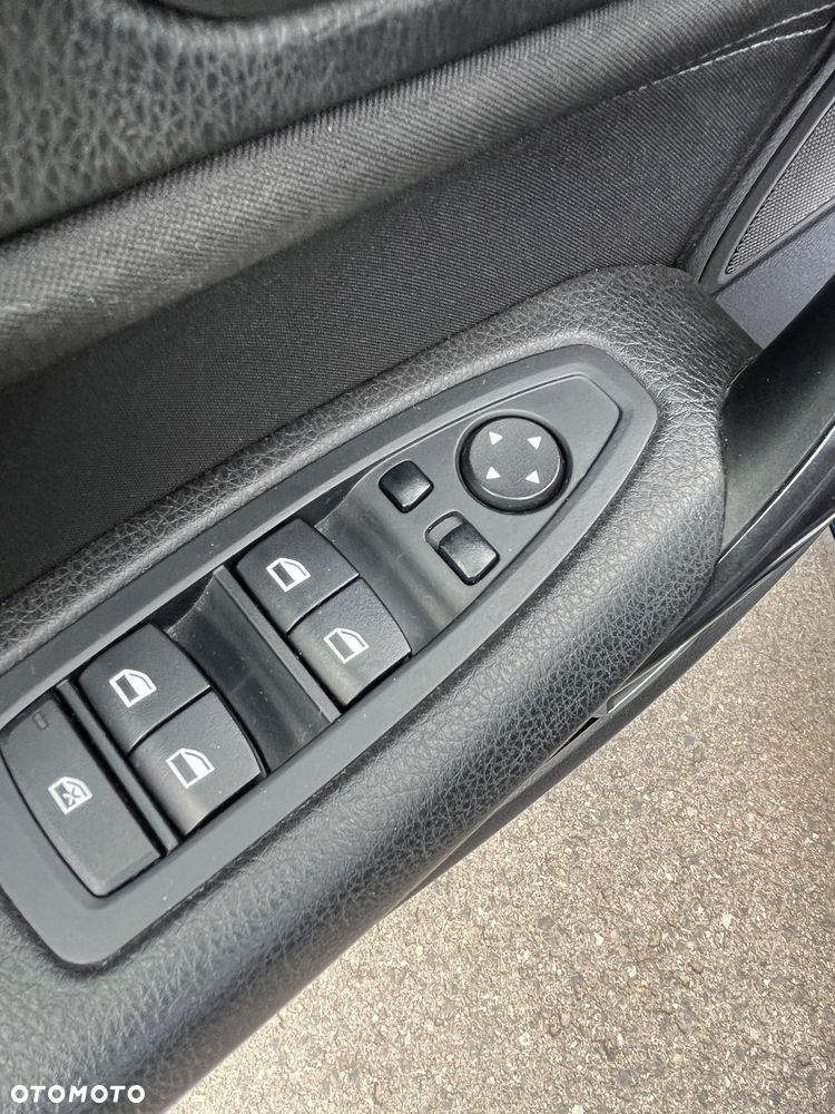BMW Seria 1 125d Sport-Aut Sport Line - 21