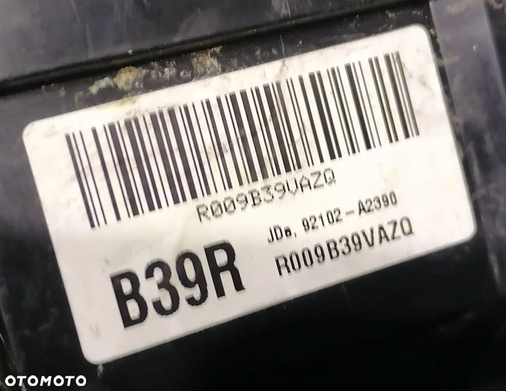 KIA CEE'D II 13r LAMPA PRAWY PRZÓD XENON 92102-A2390 - 7