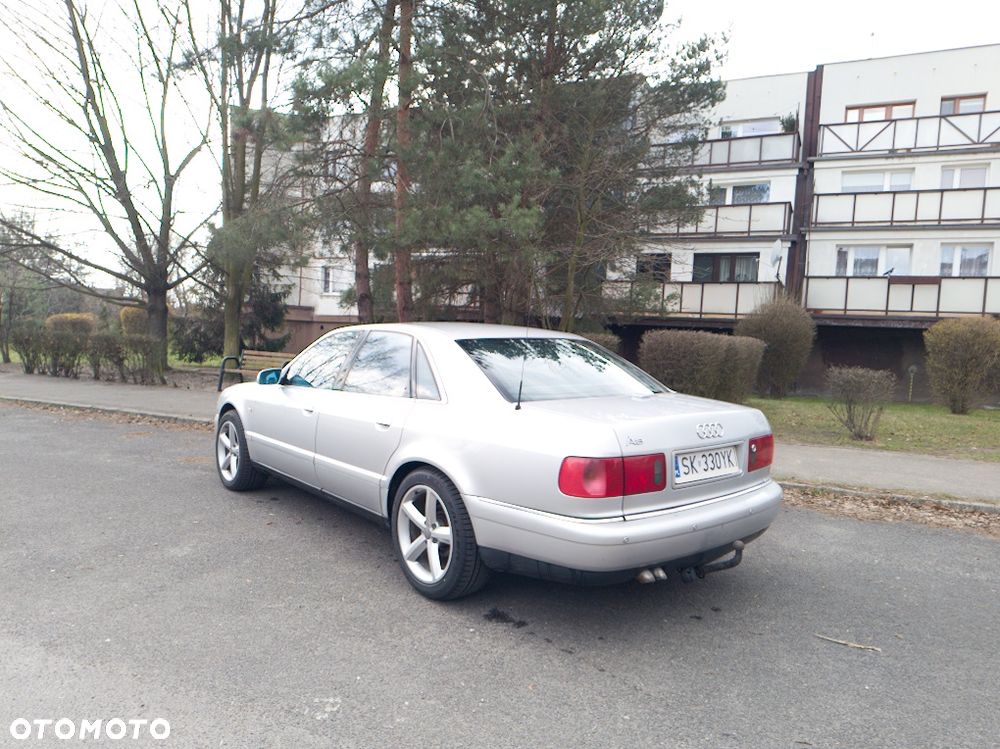Audi A8 - 2