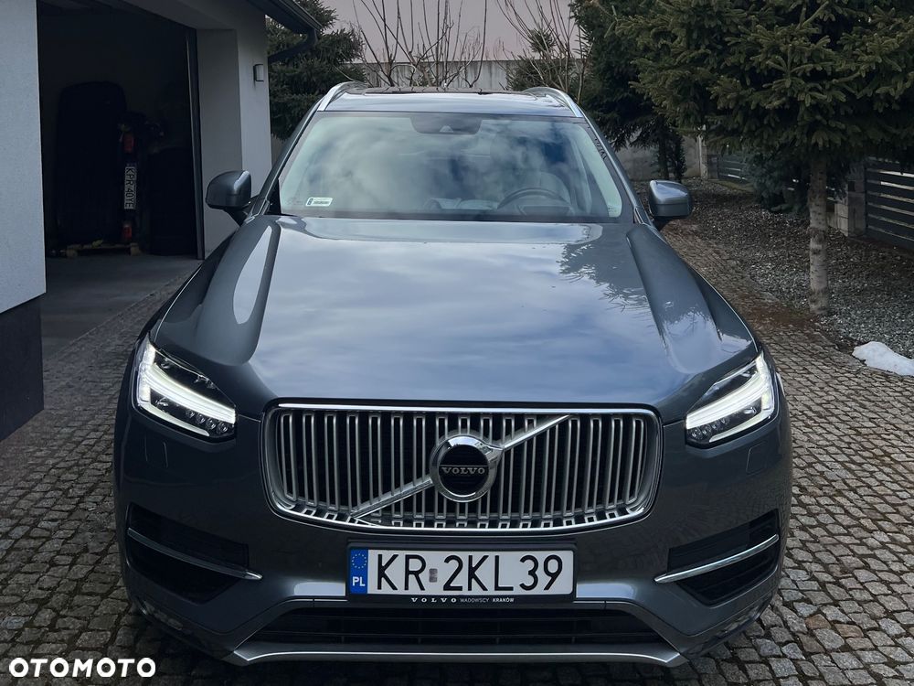 Volvo XC 90 - 1