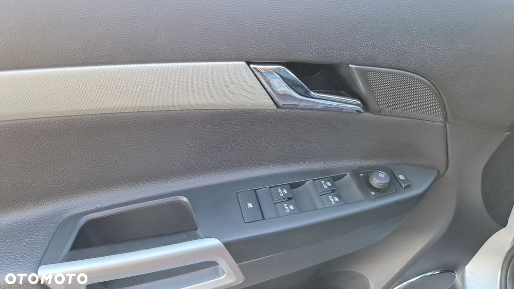 Opel Antara - 25