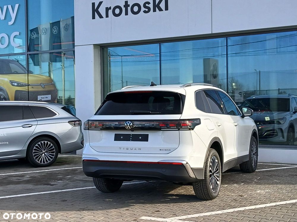 Volkswagen Tiguan - 8