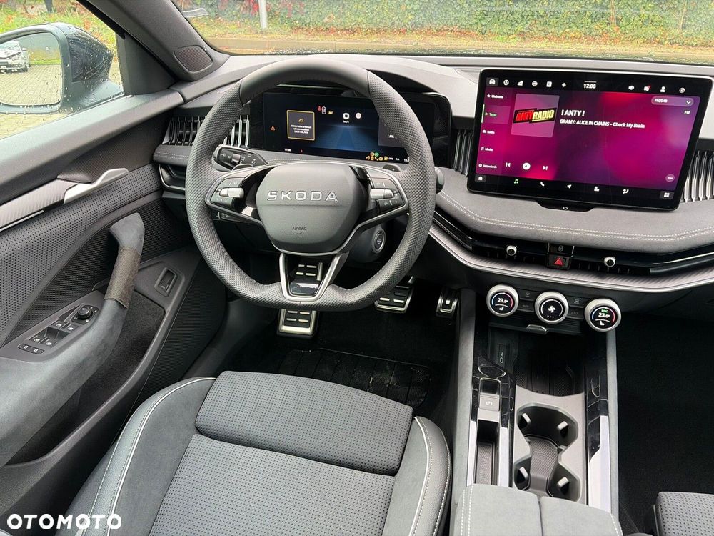 Skoda Superb 2.0 TSI Sportline DSG - 14