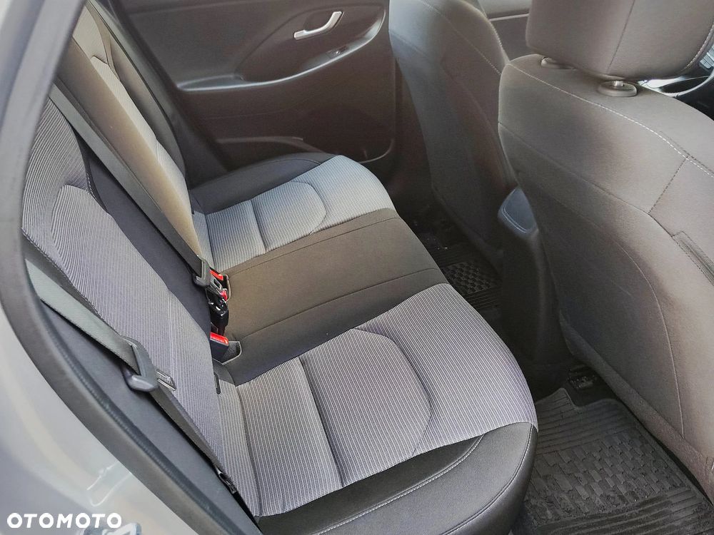 Hyundai i30 1.5 DPI Modern - 12