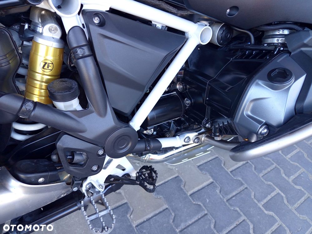 BMW GS - 25