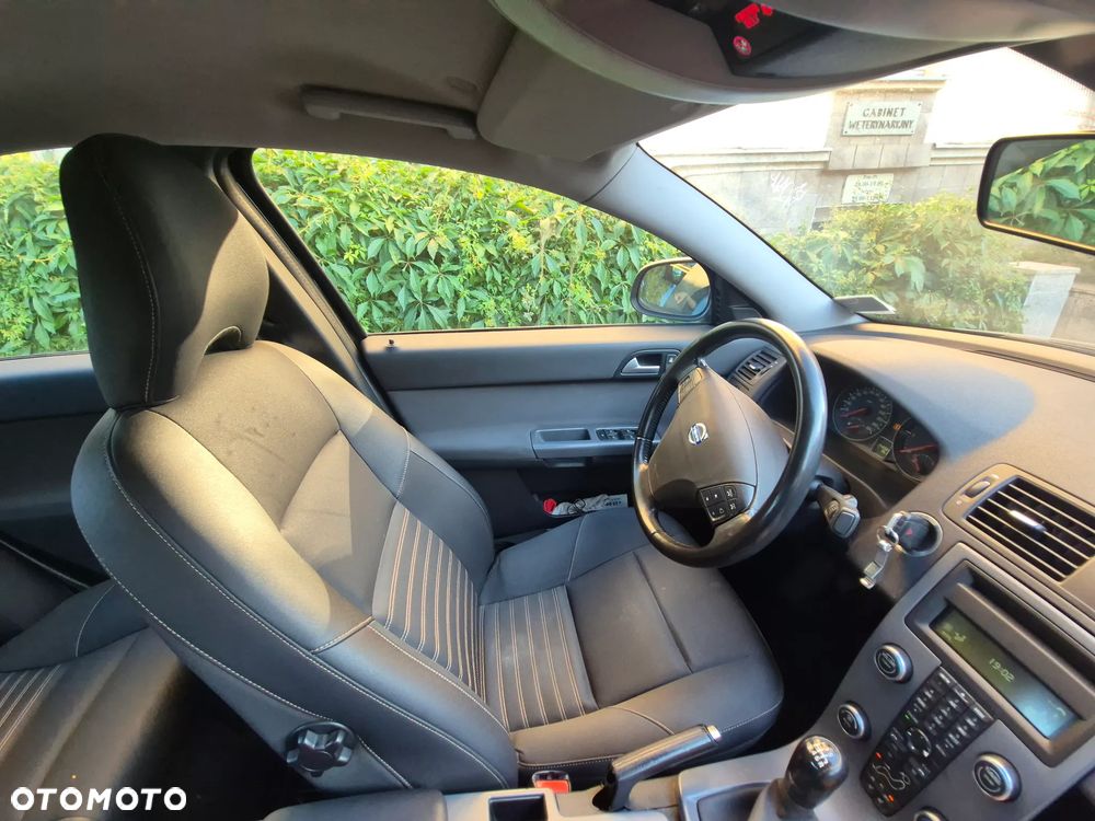 Volvo S40 D4 Momentum - 8