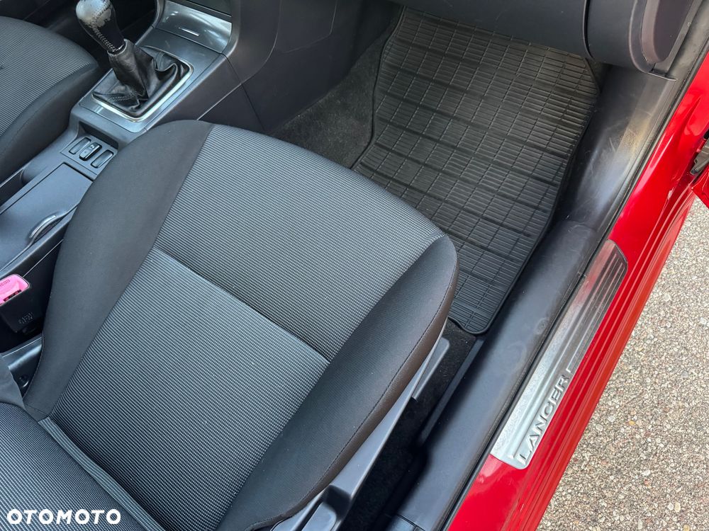 Mitsubishi Lancer 1.8 Clear Tec Instyle - 27