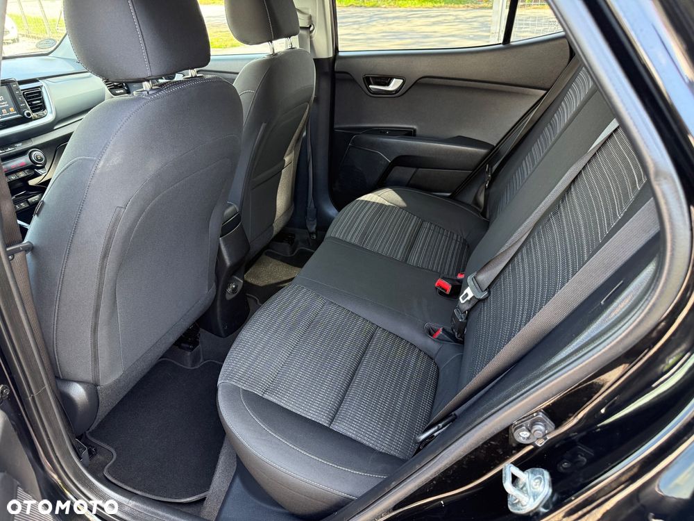 Kia Stonic - 19