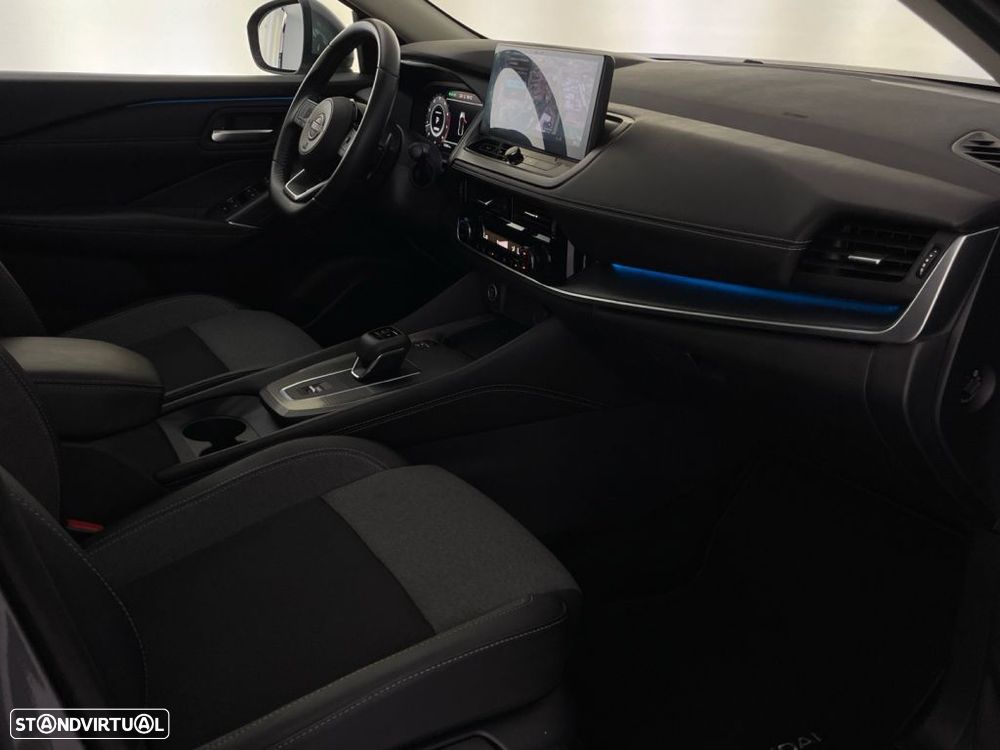 Nissan Qashqai 1.3 DIG-T Advance Xtronic - 24
