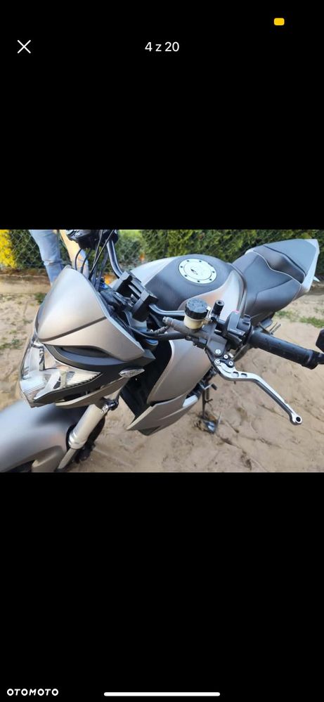 Honda CB - 1