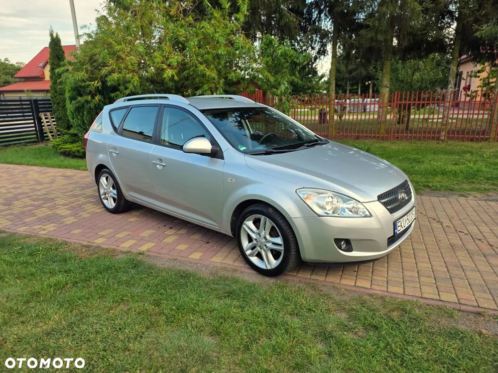Kia Ceed - 15