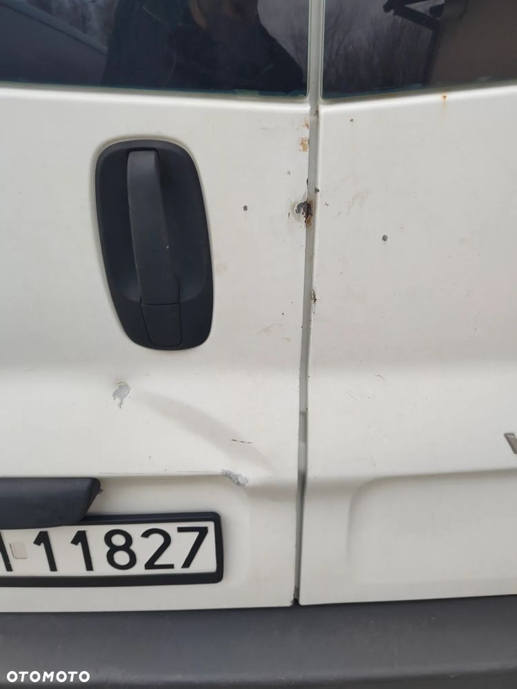 Opel Vivaro - 12