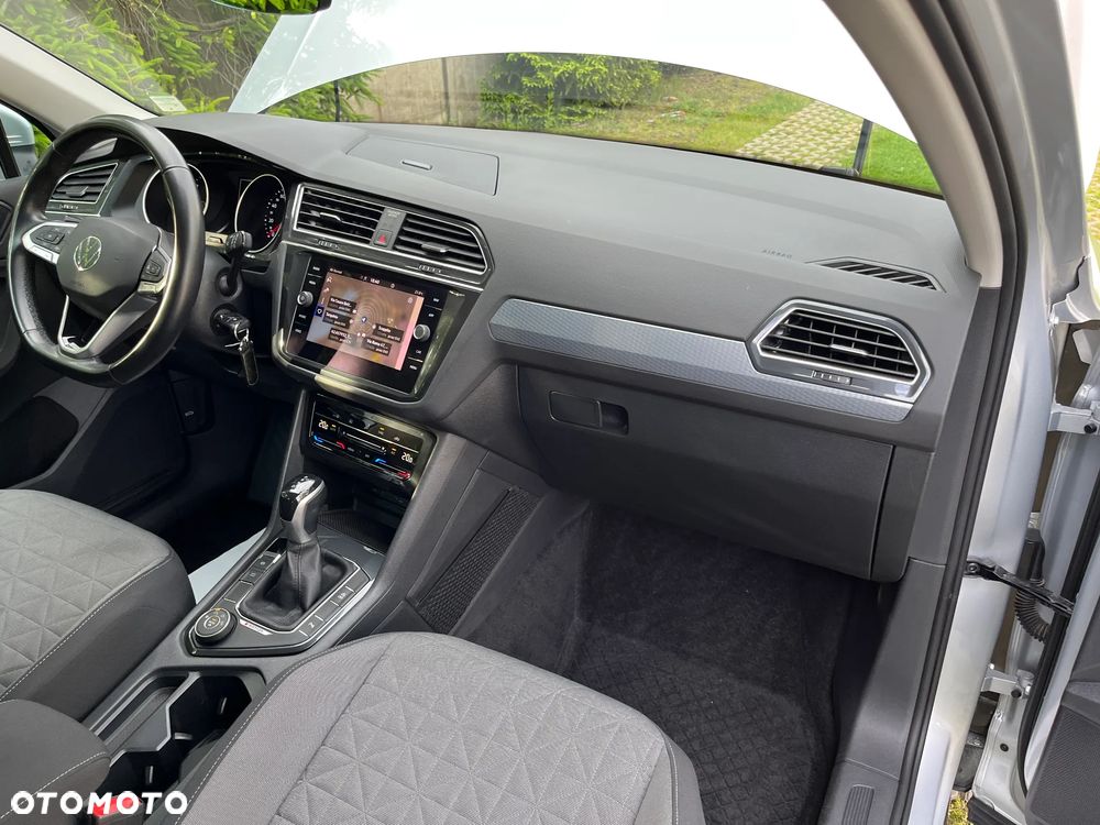 Volkswagen Tiguan 2.0 TDI SCR 4MotION DSG Life - 19