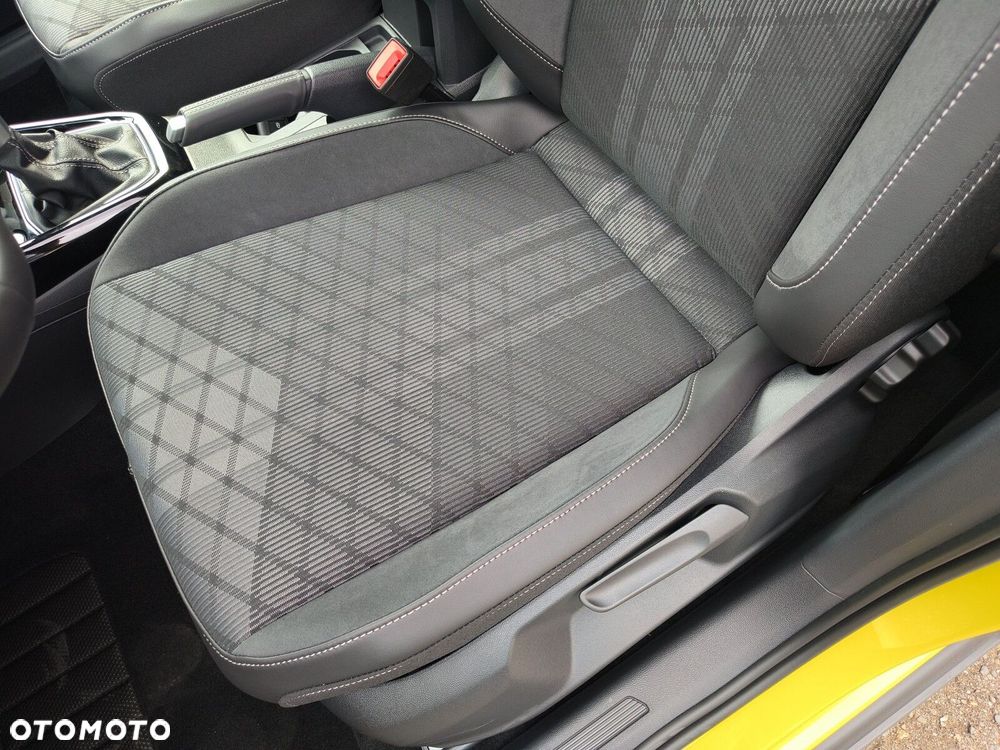 Volkswagen T-Cross - 13