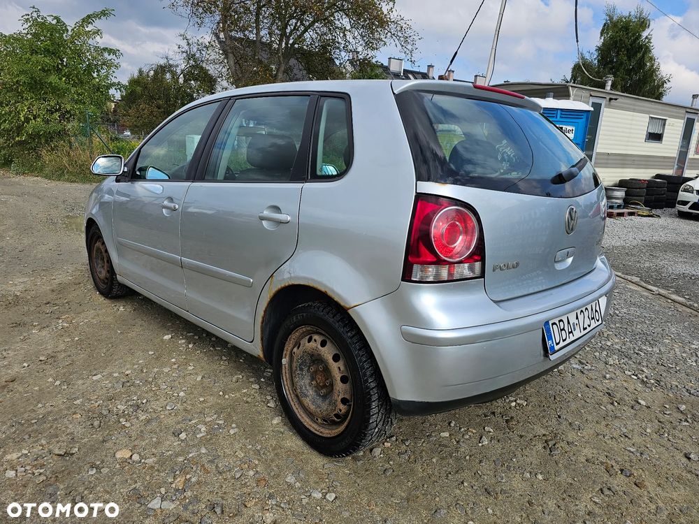 Volkswagen Polo 1.4 TDI Comfortline - 4
