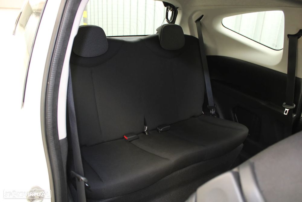 Toyota Aygo x-play - 14