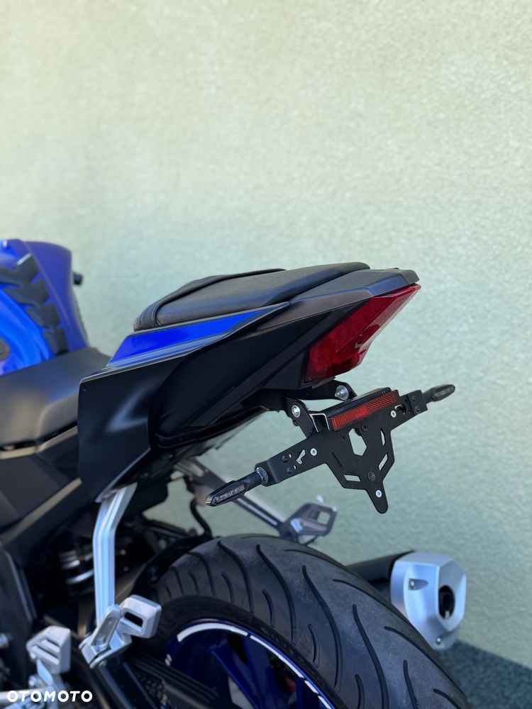 Yamaha YZF - 20