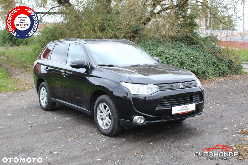 Mitsubishi Outlander - 1