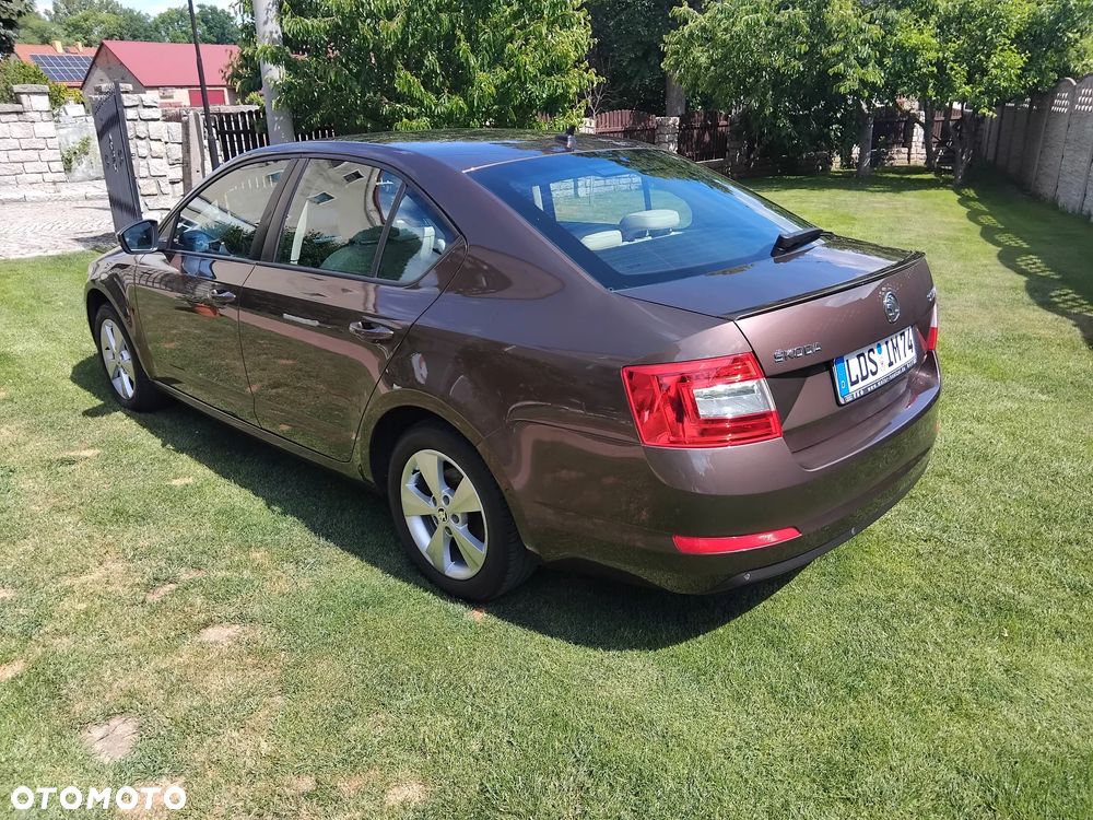 Skoda Octavia 1.8 TSI Green tec DSG Elegance - 4