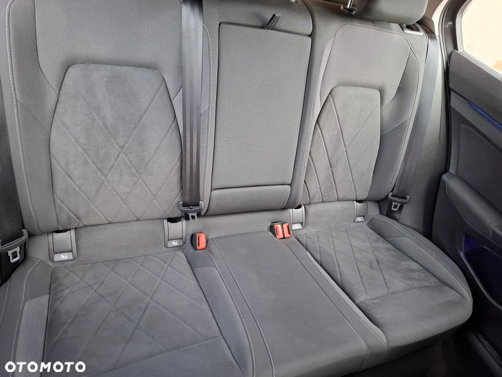 Volkswagen Golf 1.5 TSI EVO Style - 35