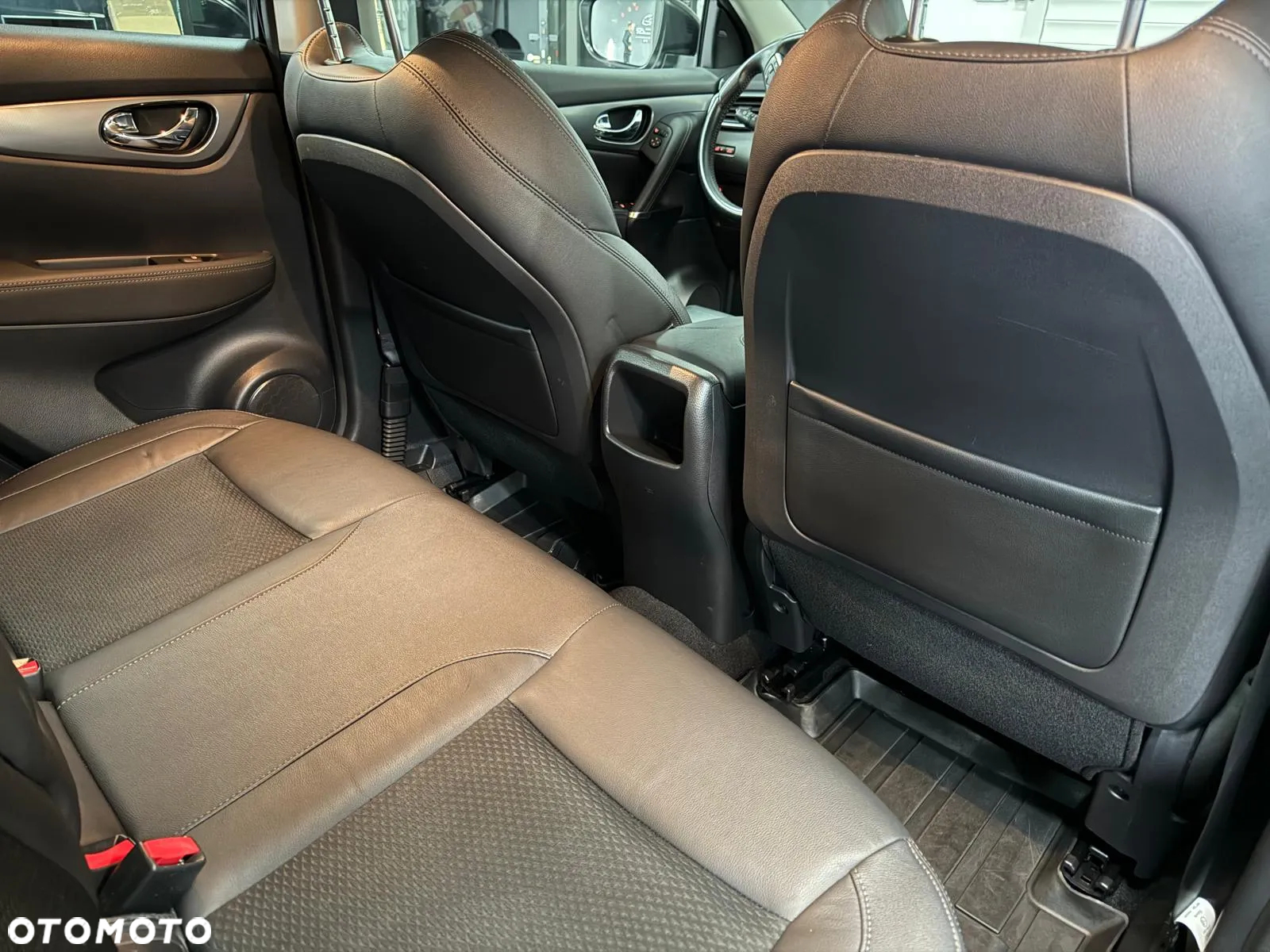 Nissan Qashqai 1.3 DIG-T Tekna - 27