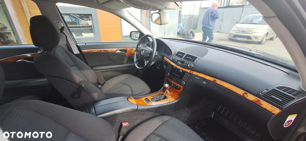 Mercedes-Benz Klasa E 200 Kompressor Automatik Elegance - 17