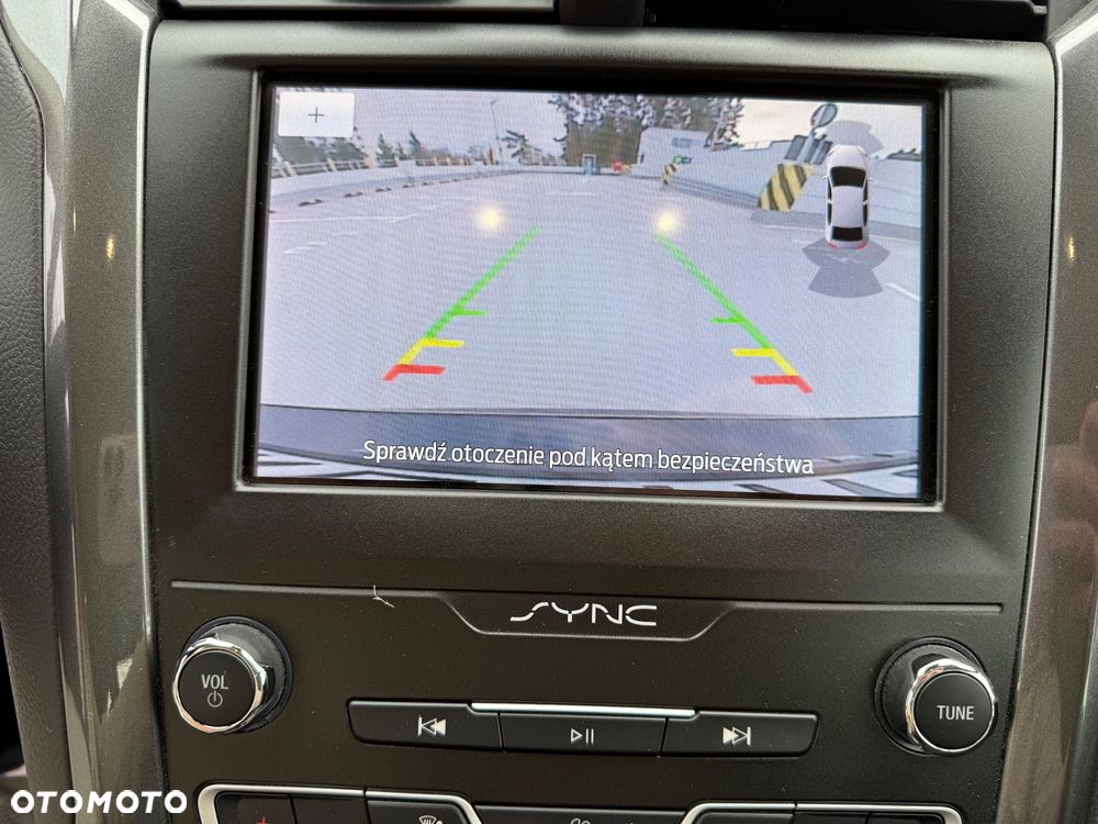Ford Mondeo 2.0 TDCi Trend PowerShift - 28