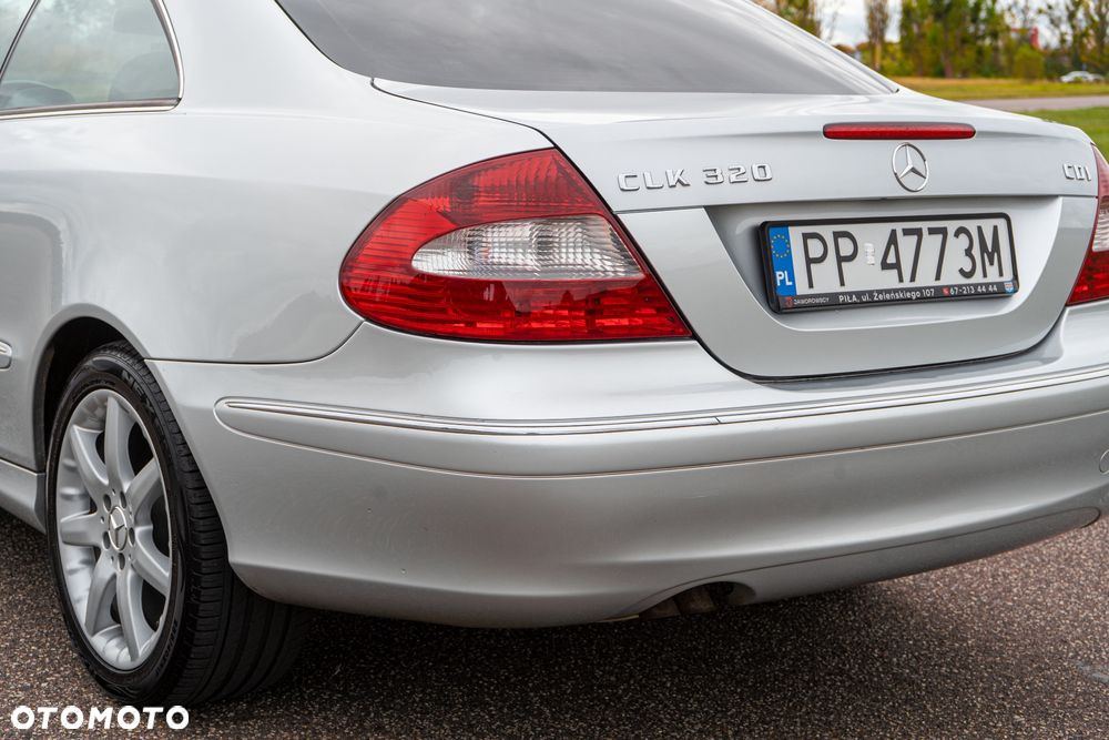 Mercedes-Benz CLK - 4