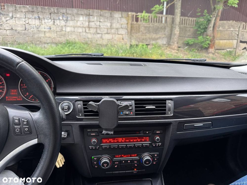 BMW Seria 3 316d Advantage - 13