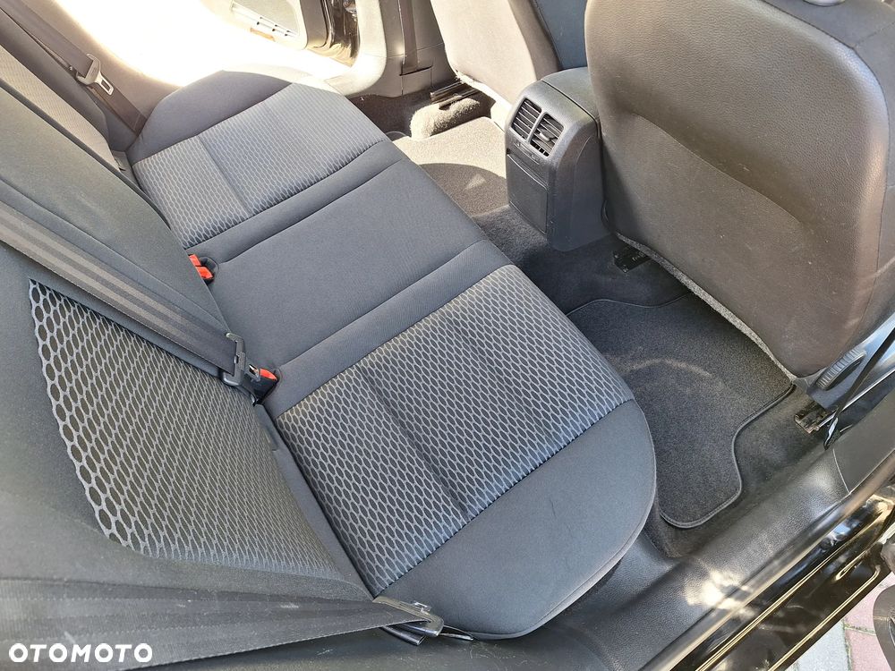 Volkswagen Golf 1.4 Comfortline - 19