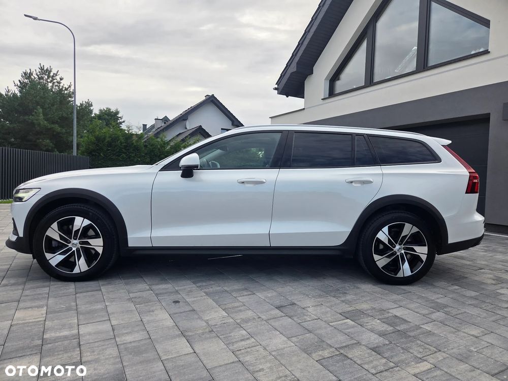 Volvo V60 Cross Country B4 D AWD Geartronic - 3