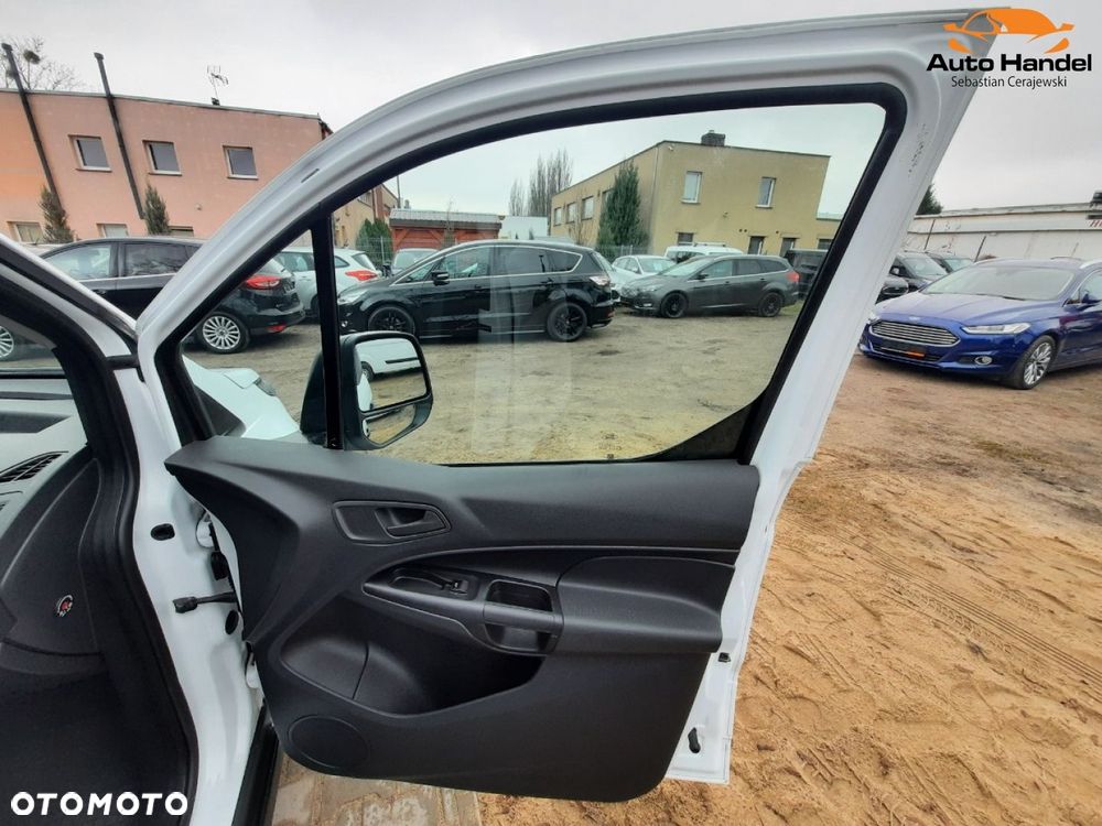 Ford Transit Connect - 29