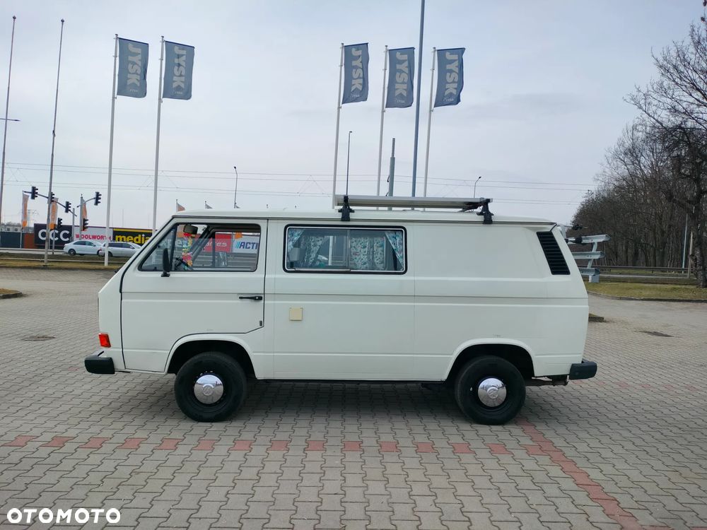 Volkswagen Transporter - 11