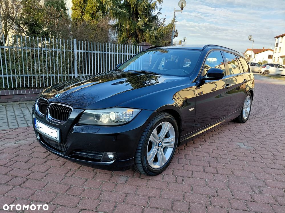 BMW Seria 3 320d DPF Edition Sport - 4
