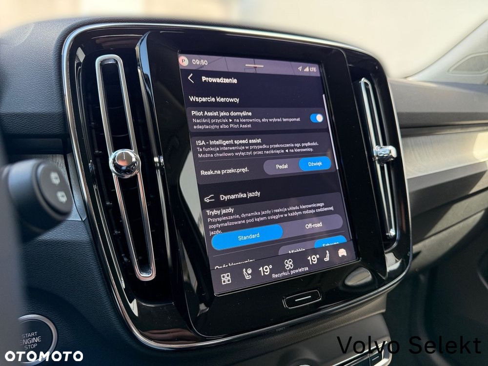 Volvo XC 40 - 24