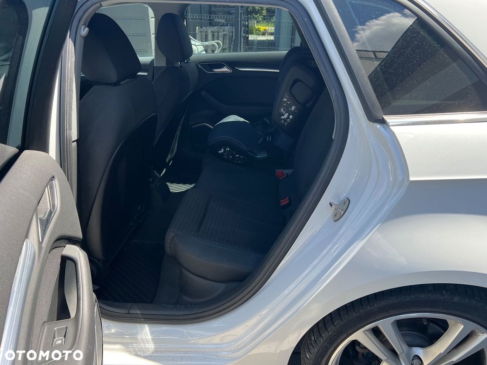 Audi A3 Sportback - 8