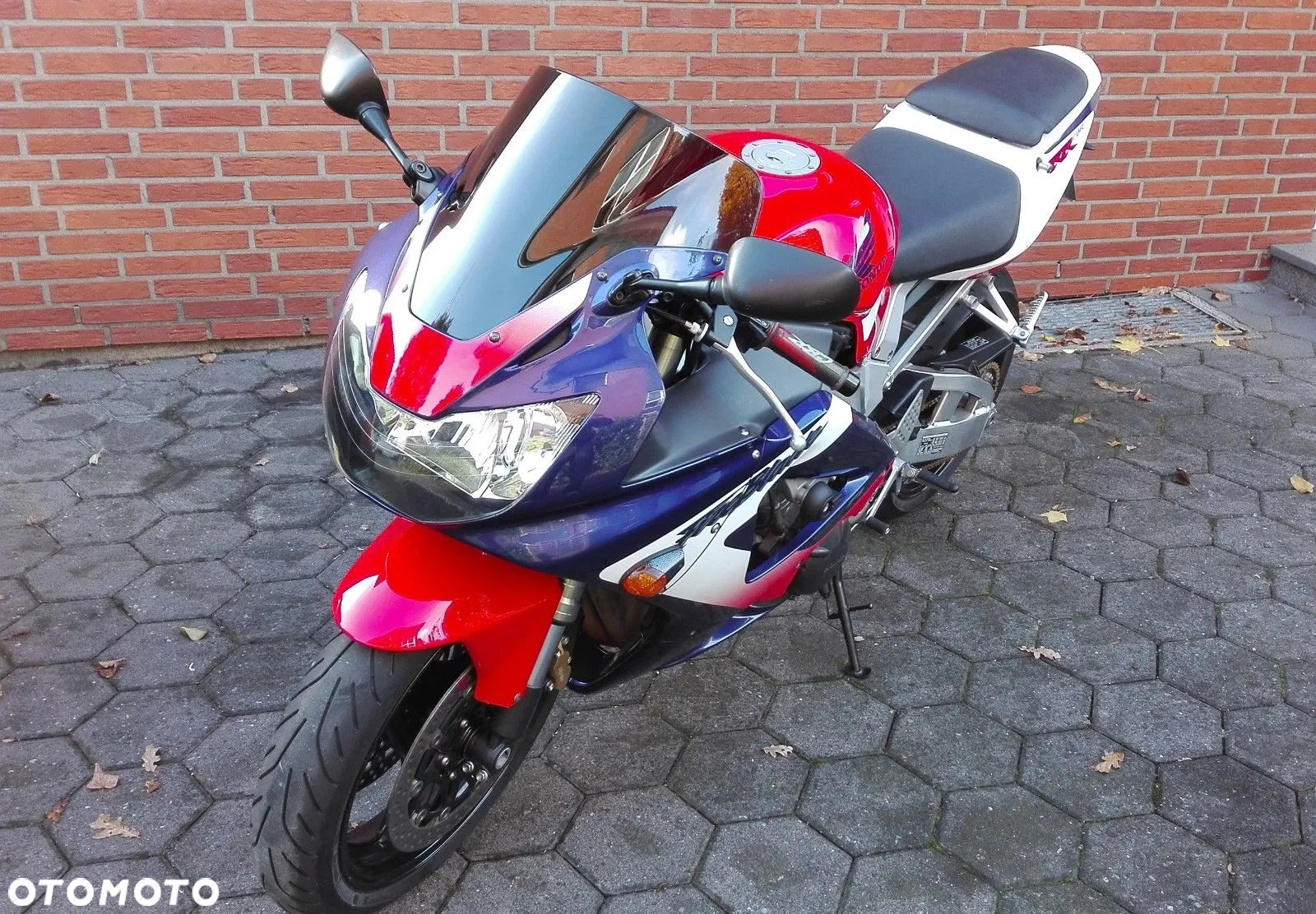 Honda CBR - 27