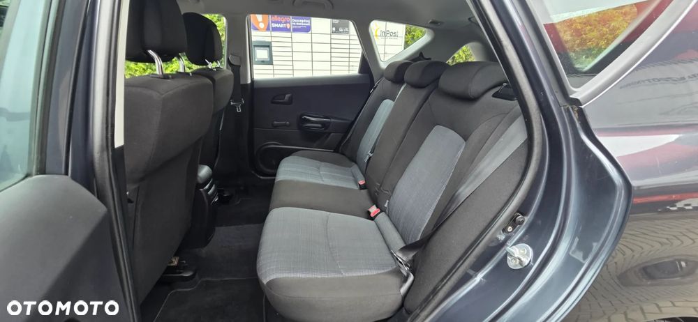 Kia Ceed 1.4 CVVT Dream-Team Edition - 31