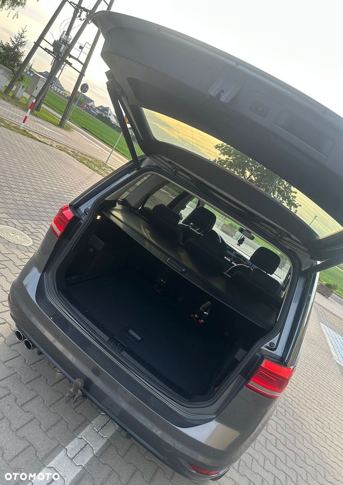 Volkswagen Touran 2.0 TDI SCR (BlueMotion Technology) SOUND - 10