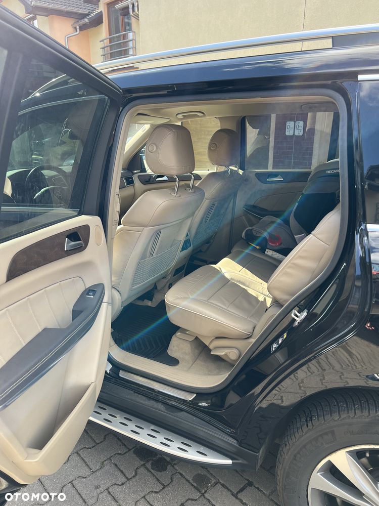 Mercedes-Benz GL 350 BlueTec 4-Matic - 11