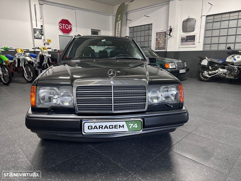 Mercedes-Benz E 250 D Turbo - 19