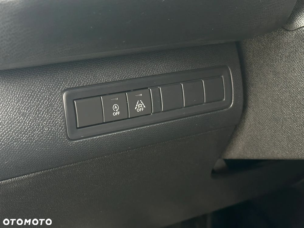 Peugeot 308 BlueHDi FAP 130 Stop & Start GT - 13