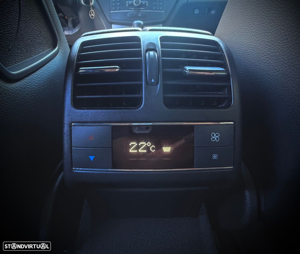 Mercedes-Benz C 220 CDI Avantgarde Aut. - 12