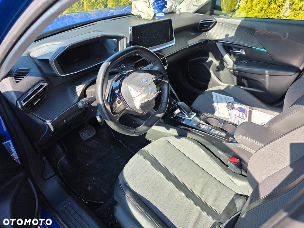 Peugeot 2008 136 Allure - 16