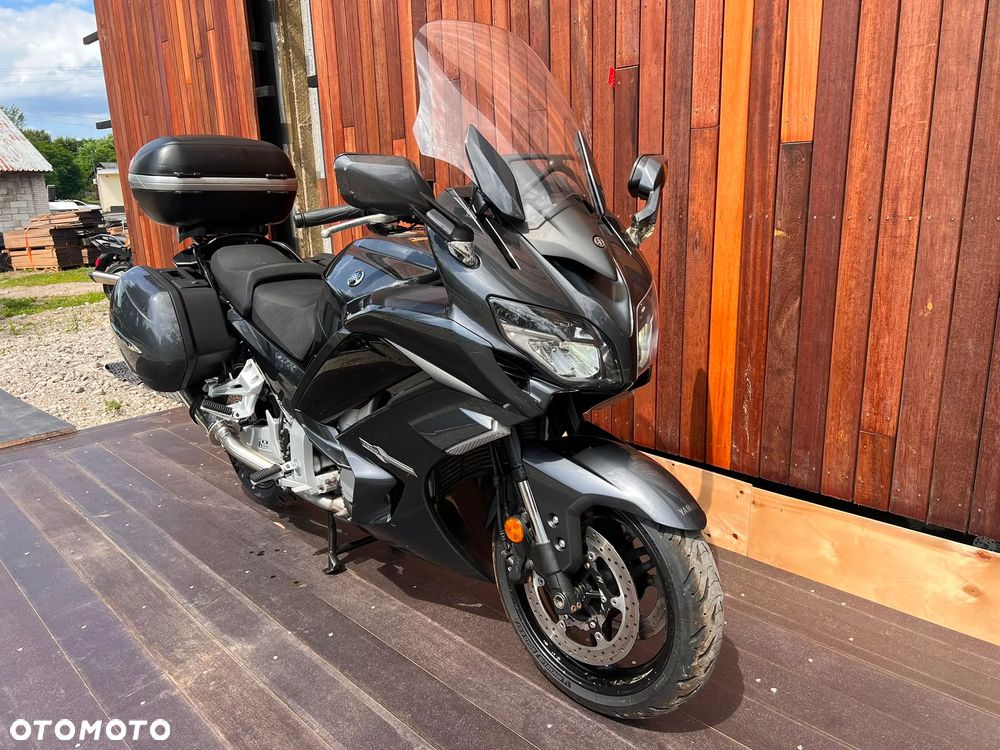 Yamaha FJR - 3