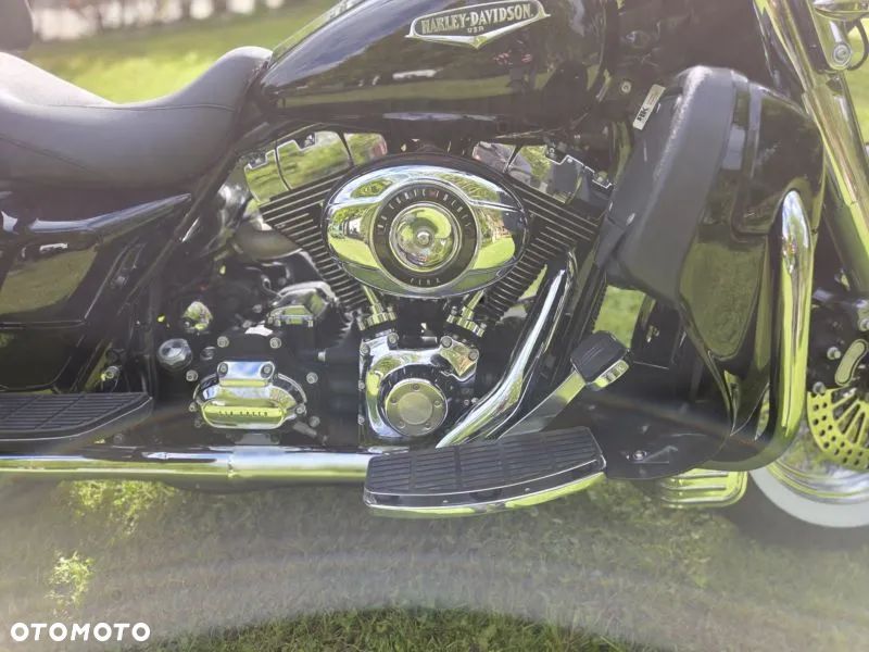 Harley-Davidson Touring Road King - 8