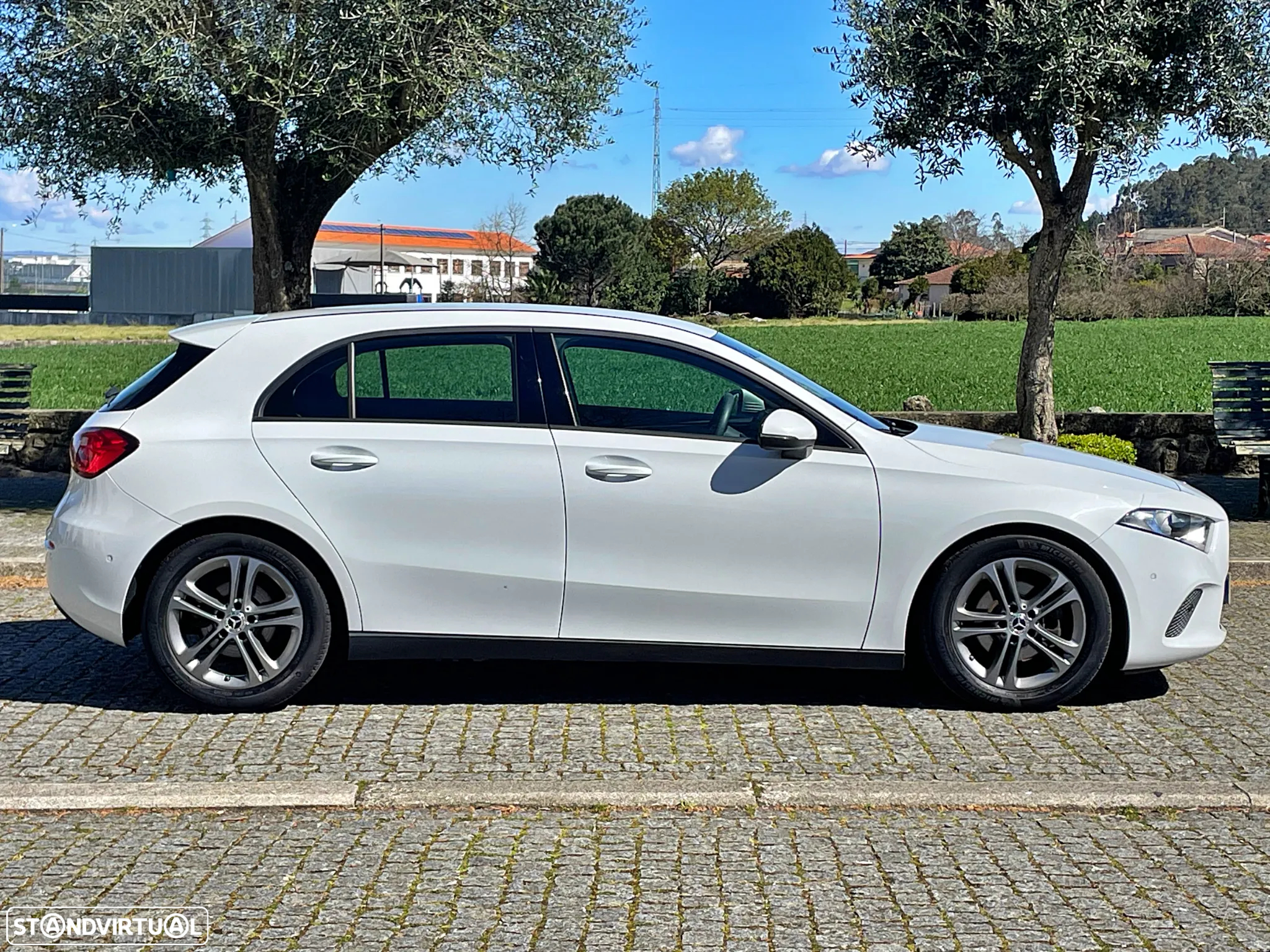 Mercedes-Benz A 180 d Business Solutions - 4