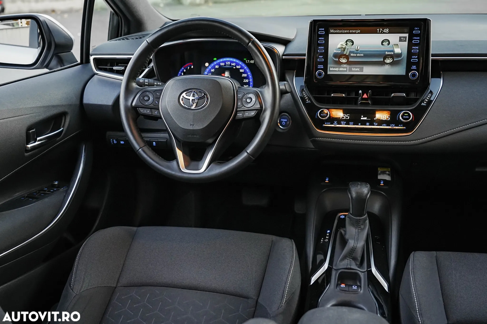 Toyota Corolla 2.0 HSD Exclusive - 19