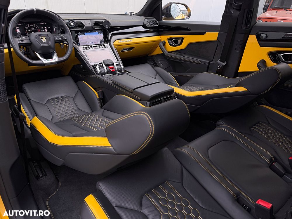 Lamborghini URUS - 19